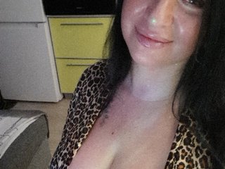 Nikoletta25