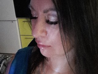 Nikoletta25