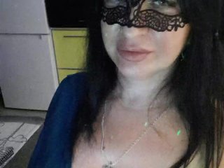 Nikoletta25