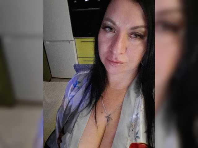 Nikoletta25