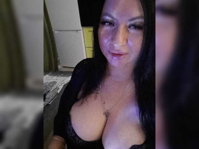 Nikoletta25