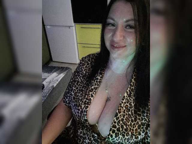 Nikoletta25
