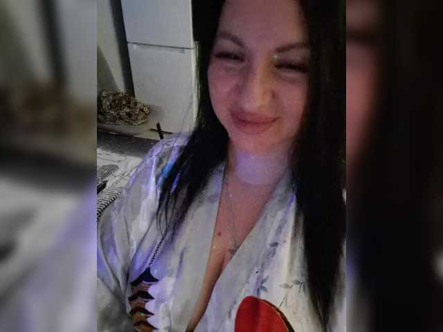 Nikoletta25