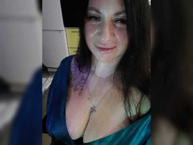 Nikoletta25
