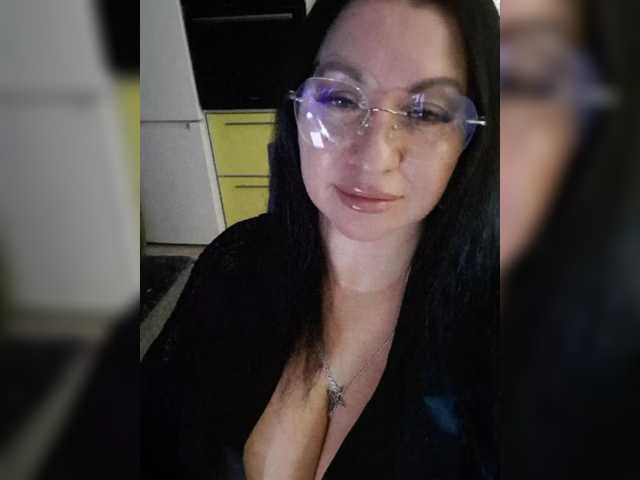 Nikoletta25