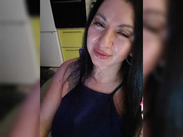 Nikoletta25 live cam on BongaCams