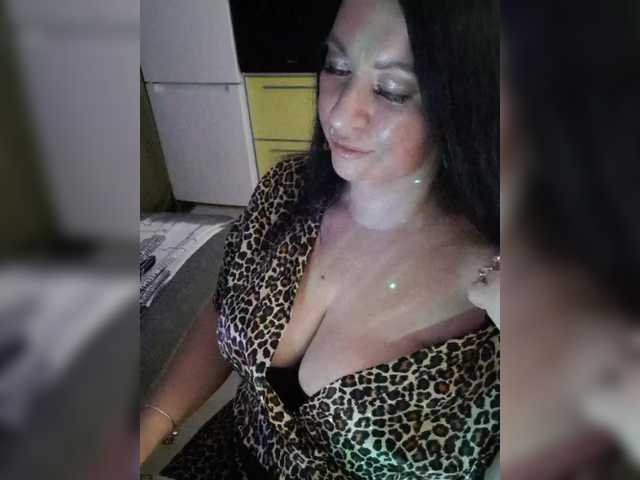 Nikoletta25 live cam on BongaCams