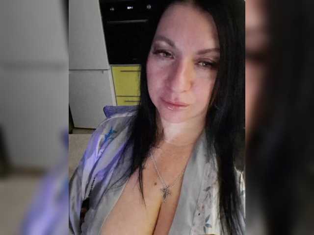 Nikoletta25