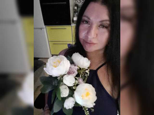 Nikoletta25