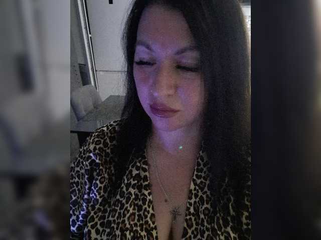 Nikoletta25 live cam on BongaCams
