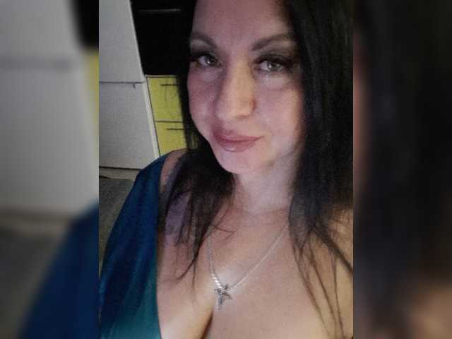 Nikoletta25, en vivo ahora en BongaCams