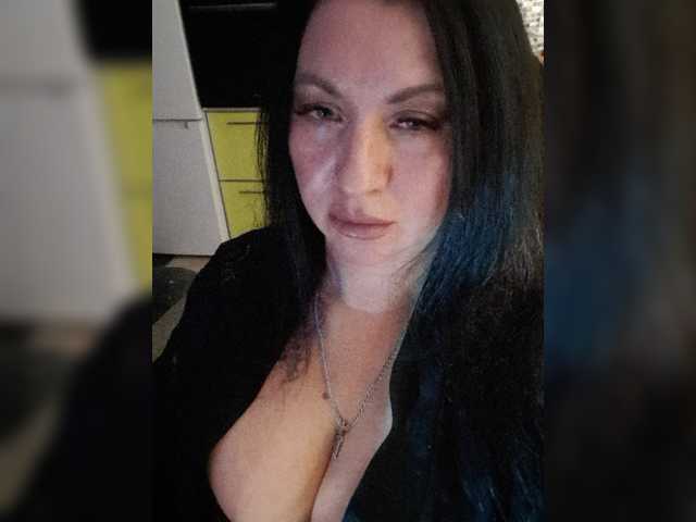 Nikoletta25 live cam on BongaCams