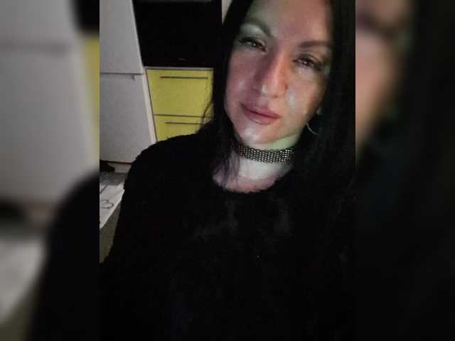 Nikoletta25 live cam on BongaCams