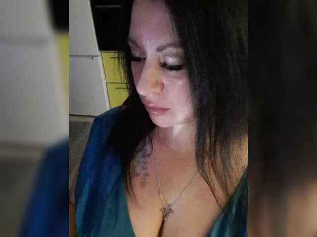 Nikoletta25, en vivo ahora en BongaCams