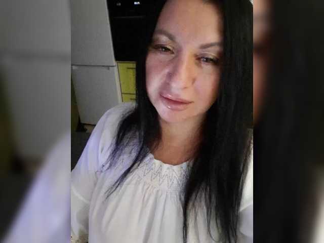 Nikoletta25