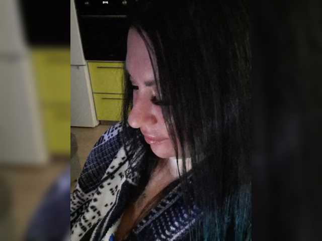 Nikoletta25, en directo ahora en BongaCams