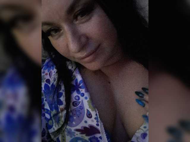 Nikoletta25, live now on BongaCams