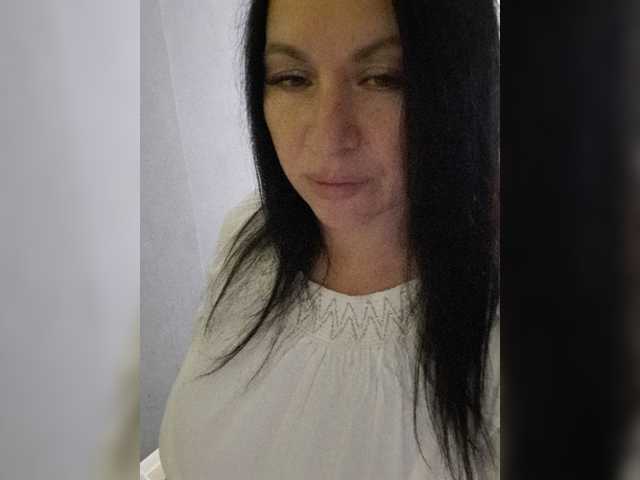 Nikoletta25