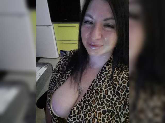 Nikoletta25