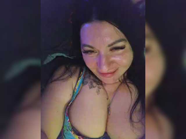 Nikoletta25