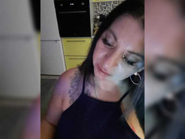 Nikoletta25 live cam on BongaCams