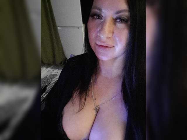 Nikoletta25