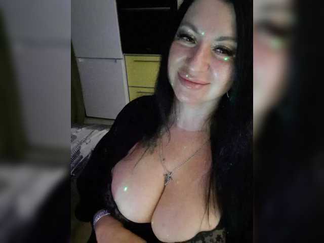 Nikoletta25