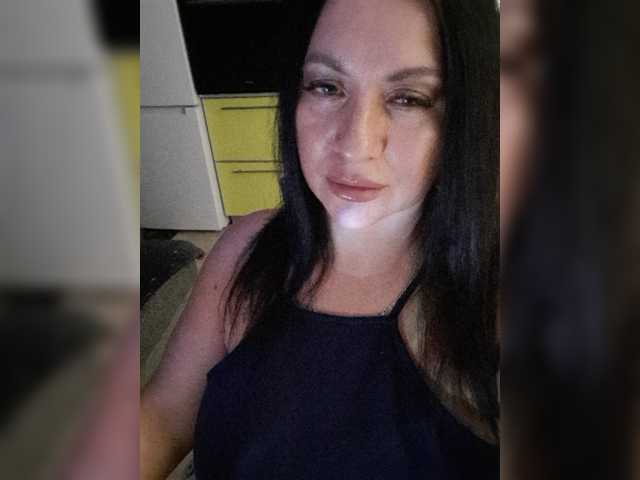 Nikoletta25
