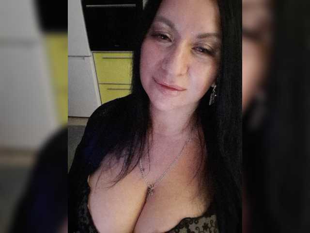 Nikoletta25