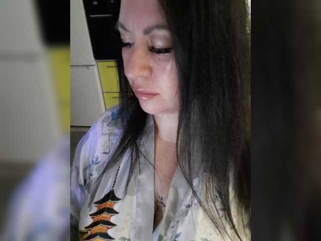 Nikoletta25 live cam preview