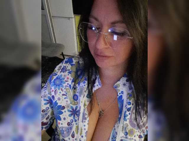 Nikoletta25 live cam on BongaCams