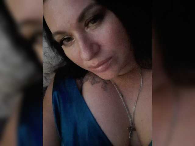 Nikoletta25 live cam on BongaCams