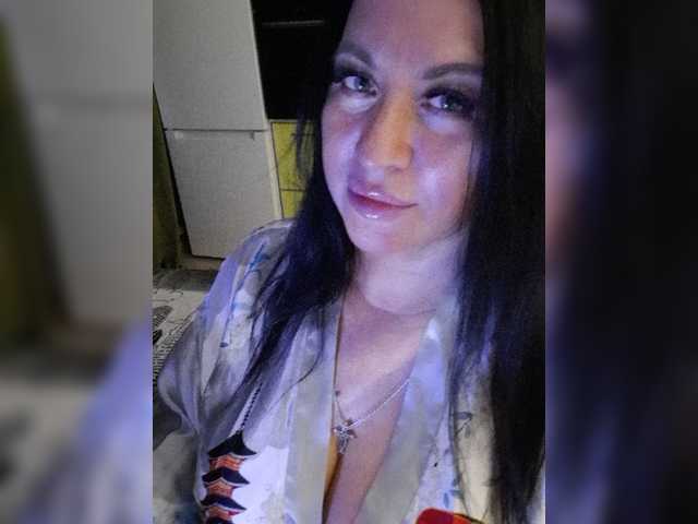 Nikoletta25