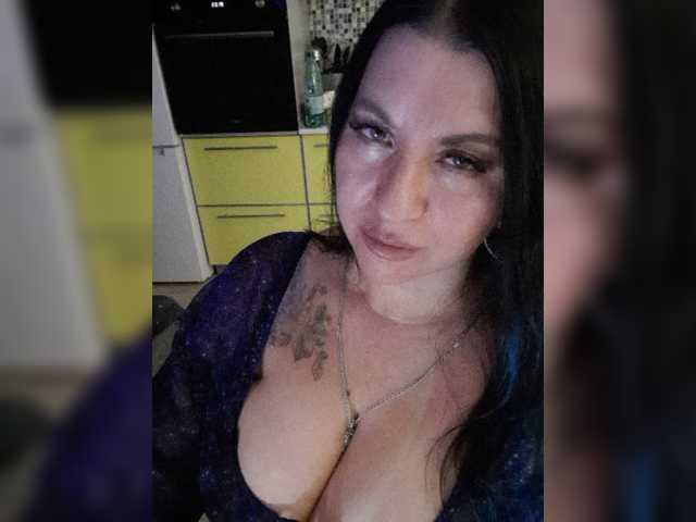 Nikoletta25 live cam on BongaCams