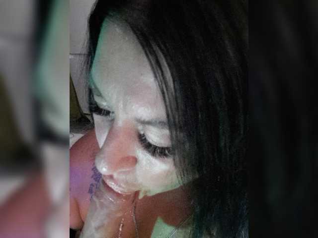 Nikoletta25 live cam preview