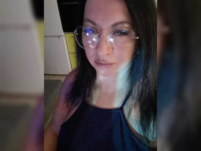 Nikoletta25