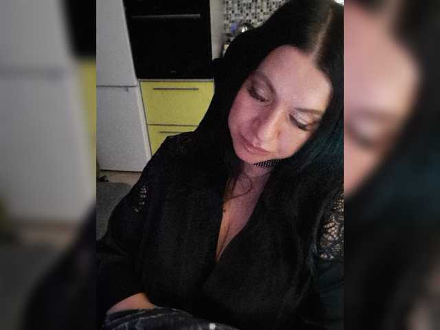 Nikoletta25 live cam on BongaCams