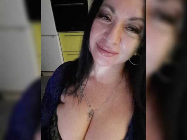 Nikoletta25