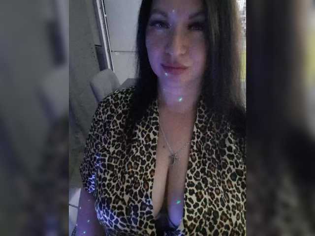 Nikoletta25