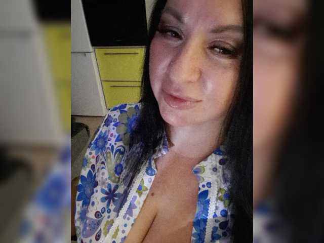 Nikoletta25 live cam on BongaCams