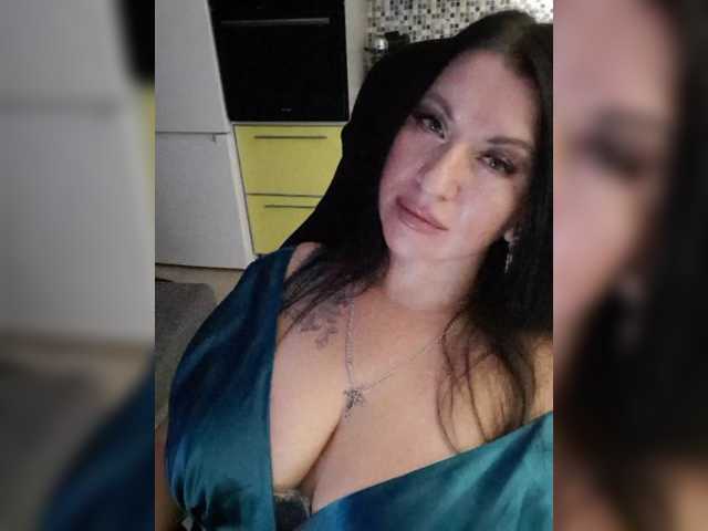 Nikoletta25, en vivo ahora en BongaCams