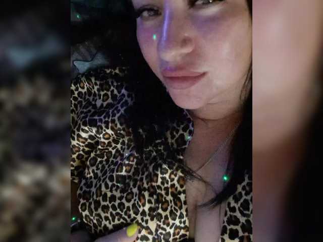 Nikoletta25 live cam on BongaCams
