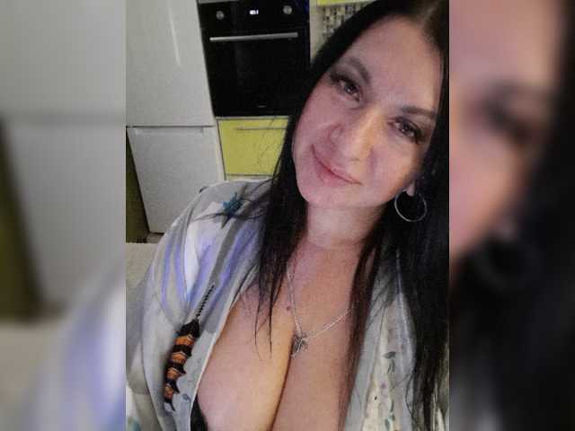 Nikoletta25