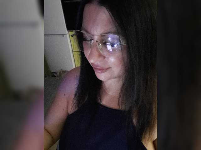 Nikoletta25