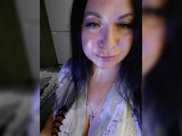Nikoletta25 live cam on BongaCams