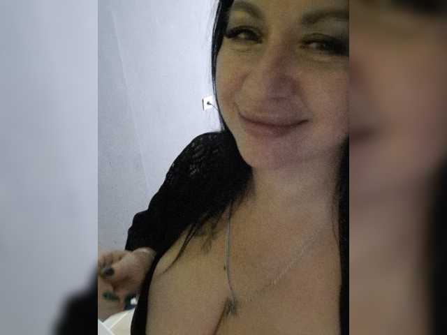 Nikoletta25