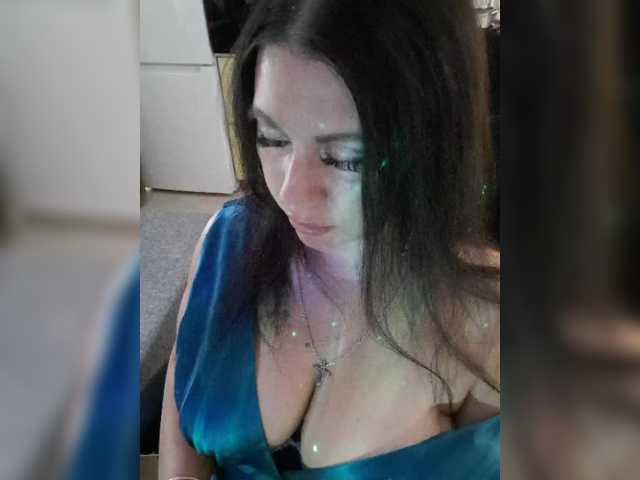 Nikoletta25 live cam