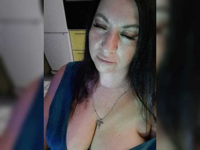 Nikoletta25