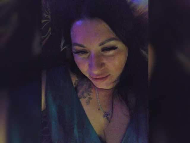 Nikoletta25