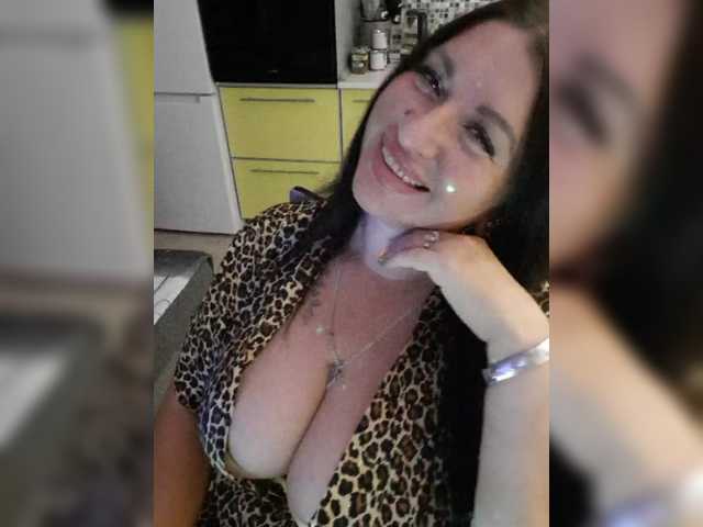 Nikoletta25